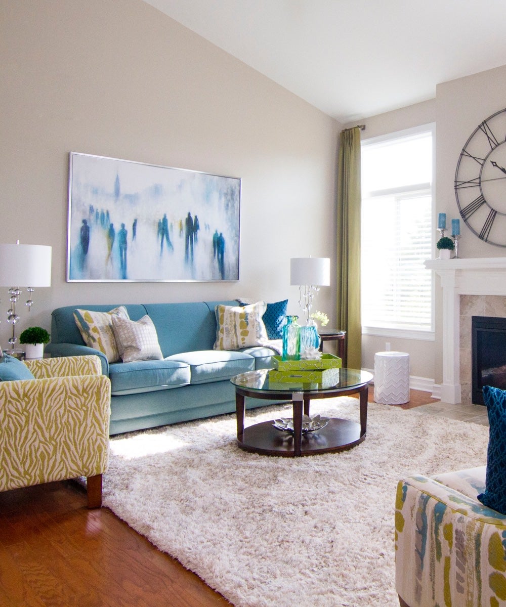 Room scene with mixed prints and blues