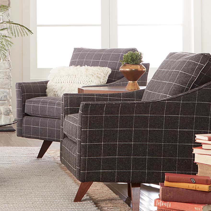 Bellevue High Leg Swivel Chair