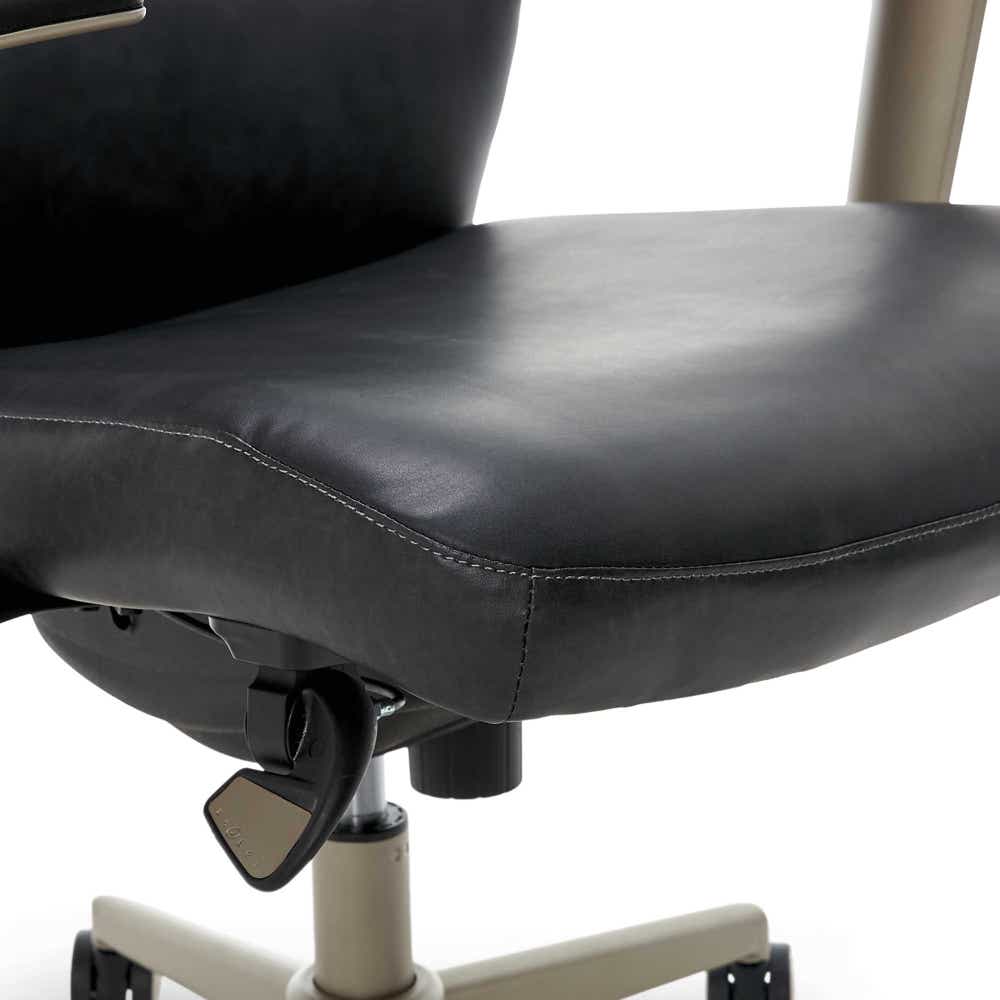 Lazy boy best sale baylor office chair