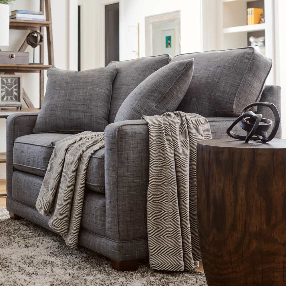 Kennedy Loveseat | La-Z-Boy