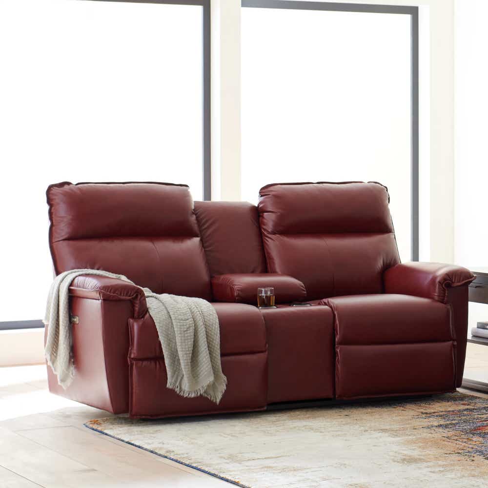 Jay Power Reclining Loveseat w/ Headrest & Console | La-Z-Boy