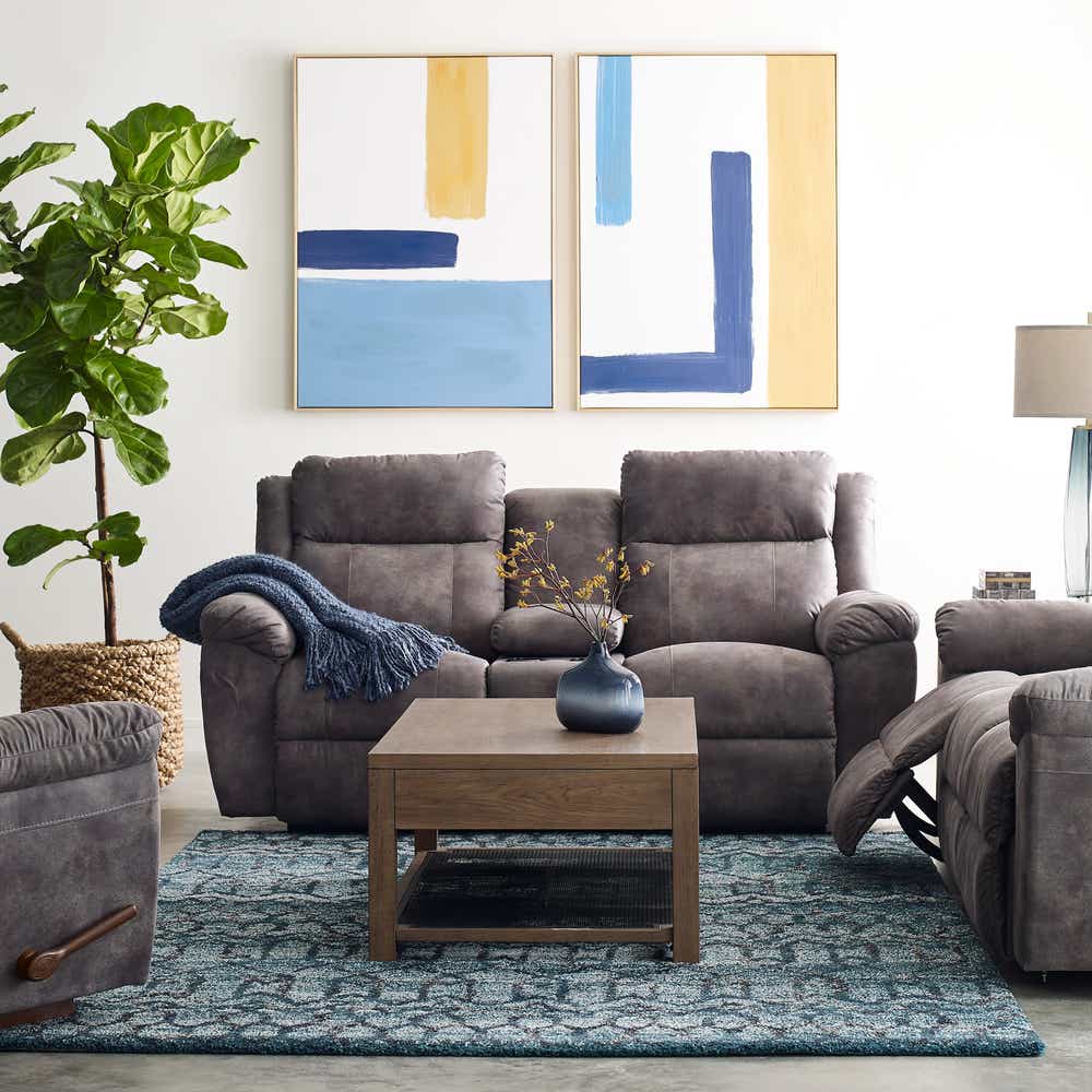 Joel Power Reclining Loveseat w/ Headrest & Console | La-Z-Boy