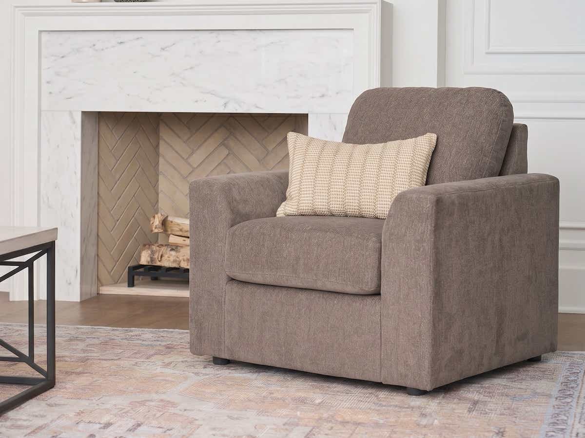 Fleetwood Chair