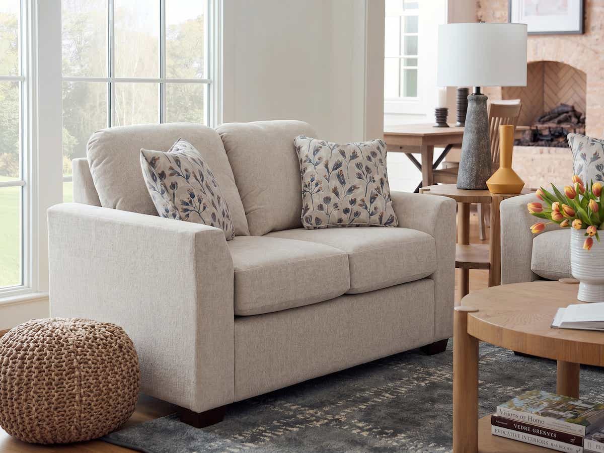 Fleetwood Loveseat