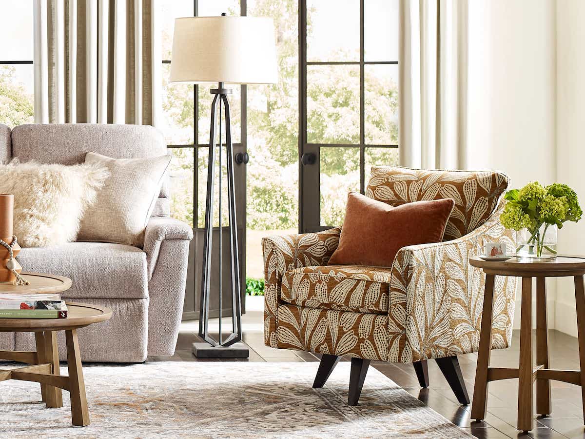 Reegan High Leg Swivel Chair