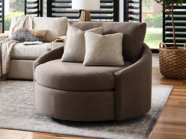 Opal Swivel Chair