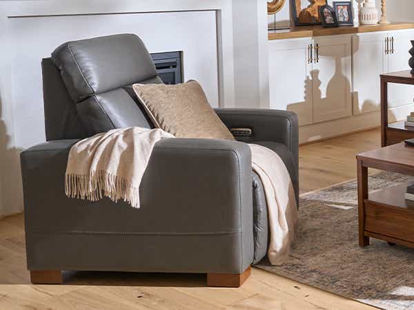 Acadia Power Reclining Chair w/ Headrest