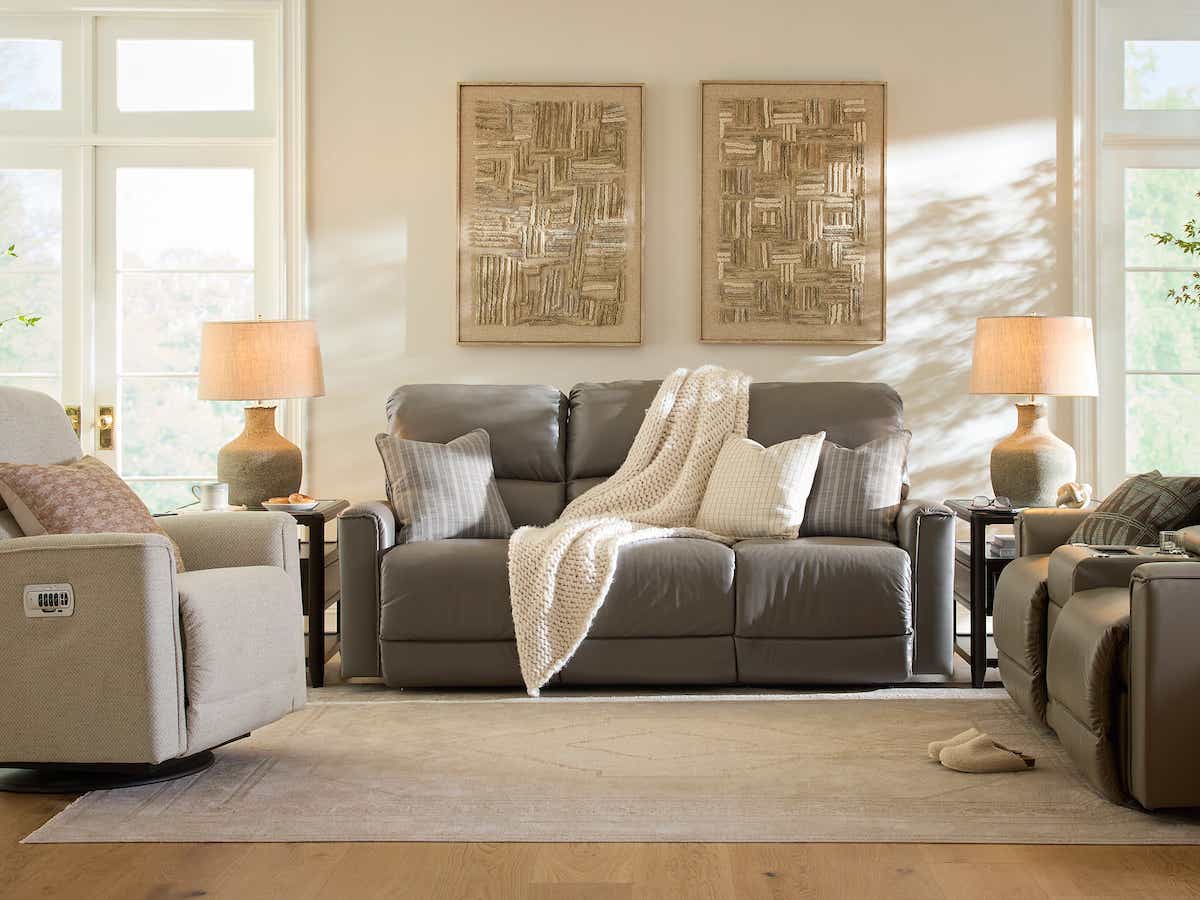 Cade Power Reclining Sofa w/ Headrest