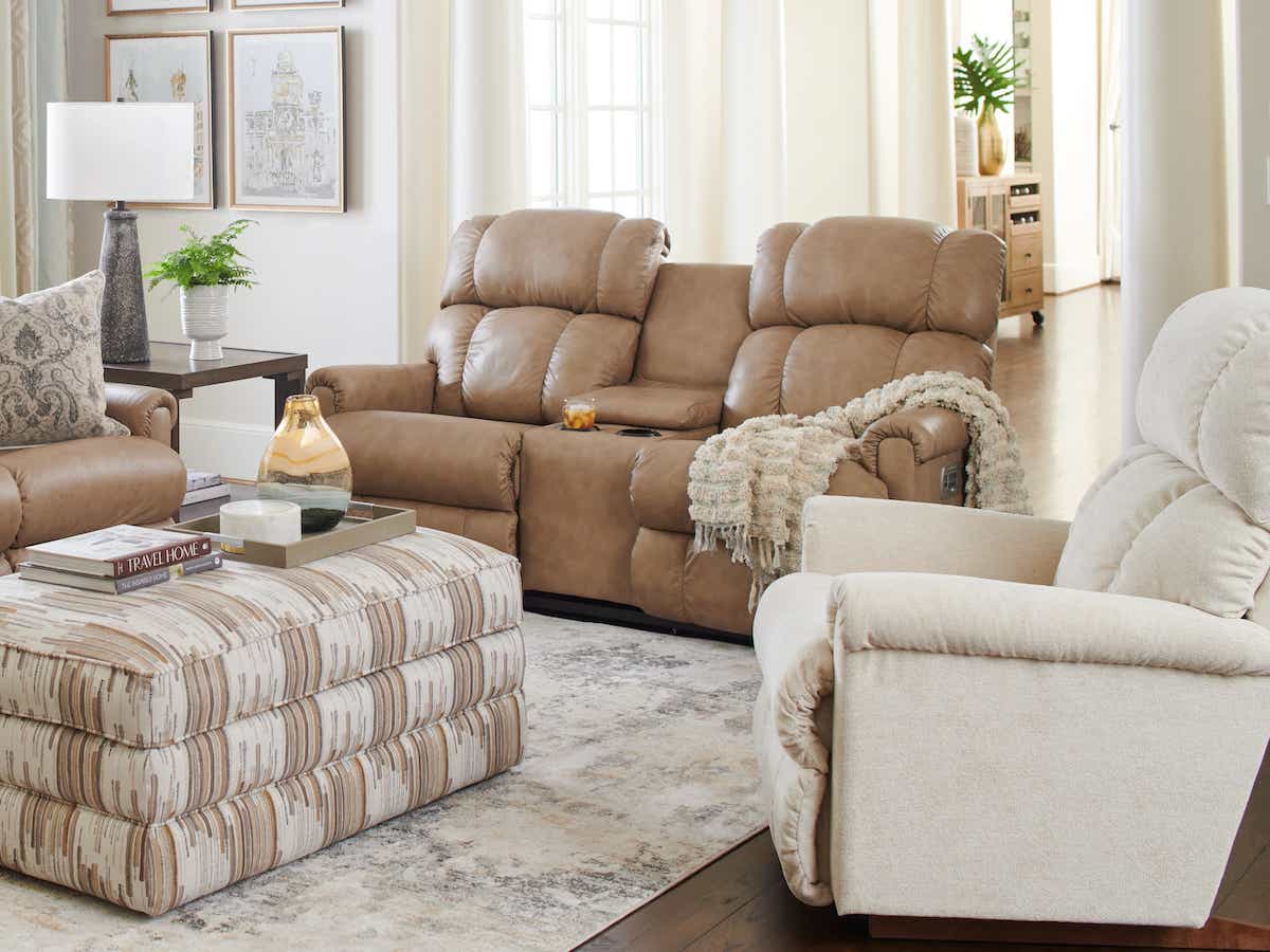 Pinnacle Power Wall Reclining Loveseat w/ Console Headrest & Lumbar